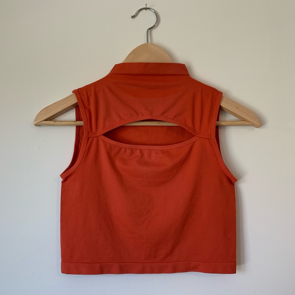 Cutout Mock Neck Crop Top Tank Top
